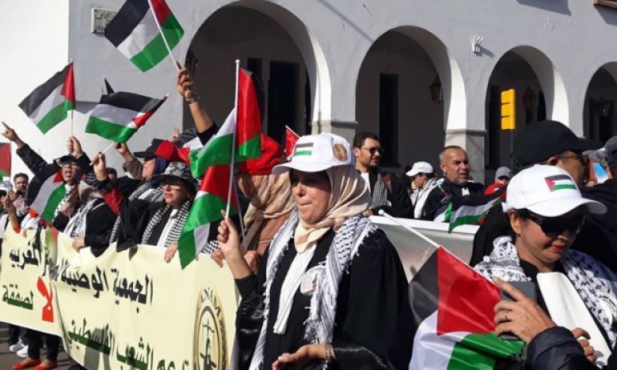 Fas halkı Arap Krallıklarını protesto etti