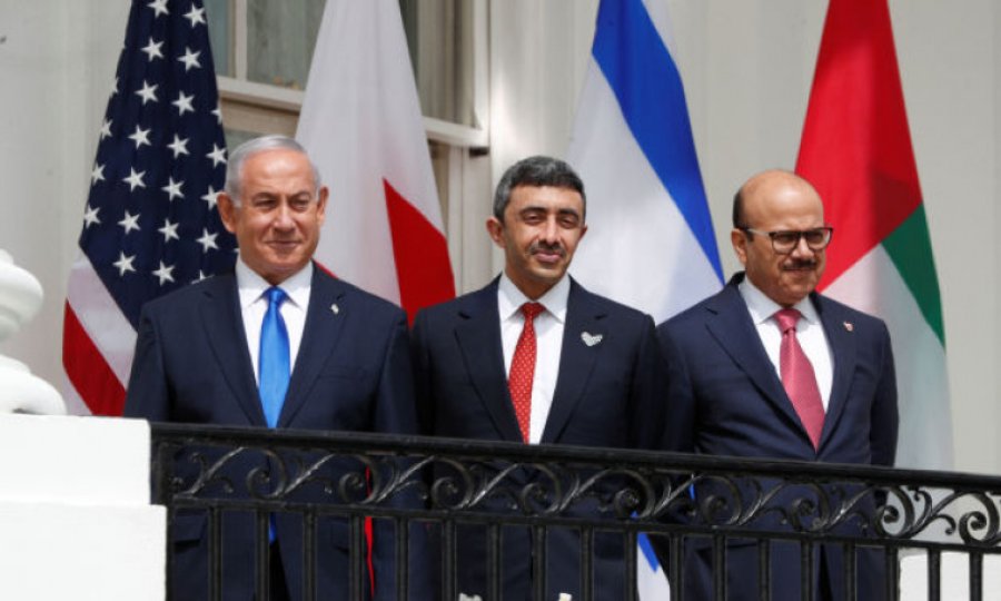 İran'dan İsrail ile normalleşme anlaşmasına ilk yorum: Trump'ın sirkinde oynadılar