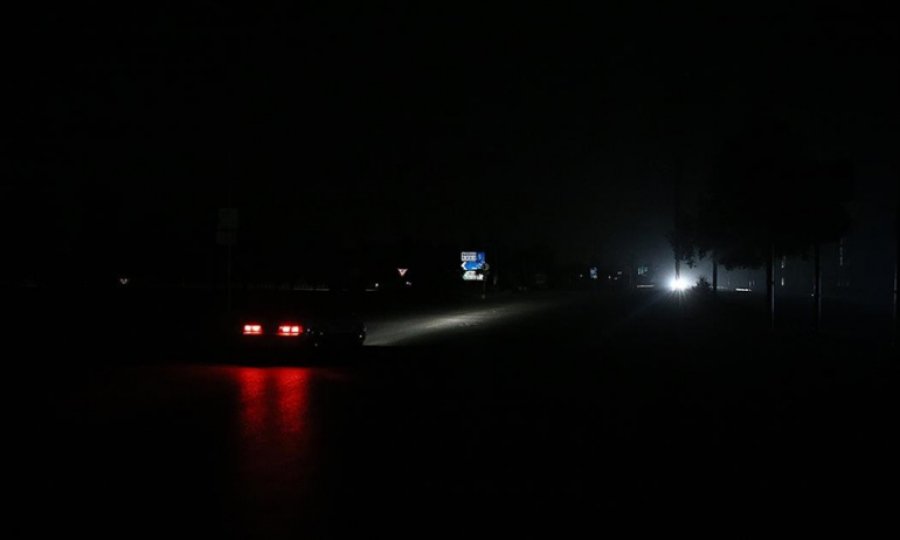 Pakistan'da çok sayıda şehirde elektrik arızası giderildi