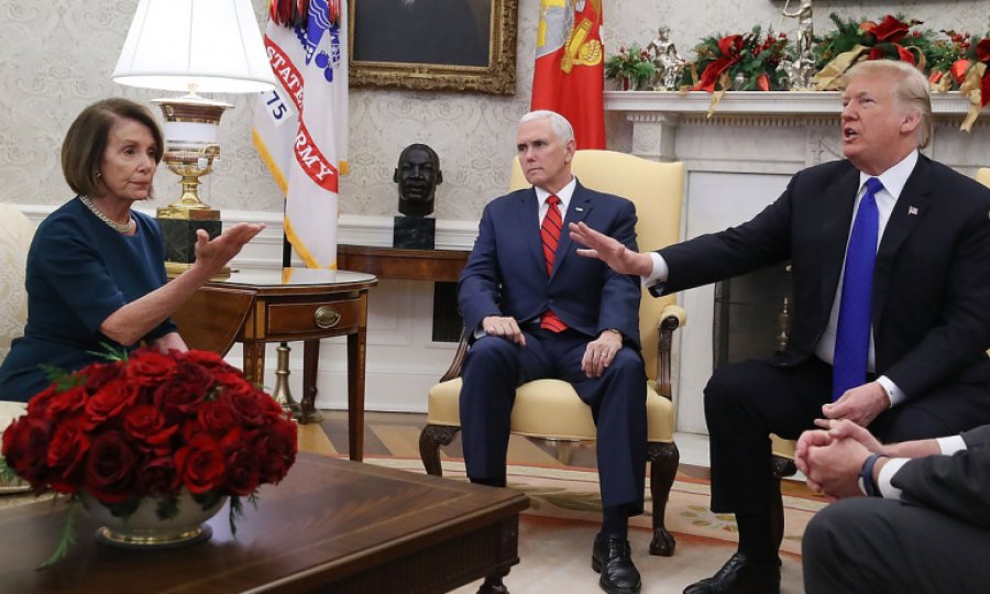ABD Temsilciler Meclisi Başkanından 'Trump görevden alınmazsa azil sürecine başlıyoruz' mesajı