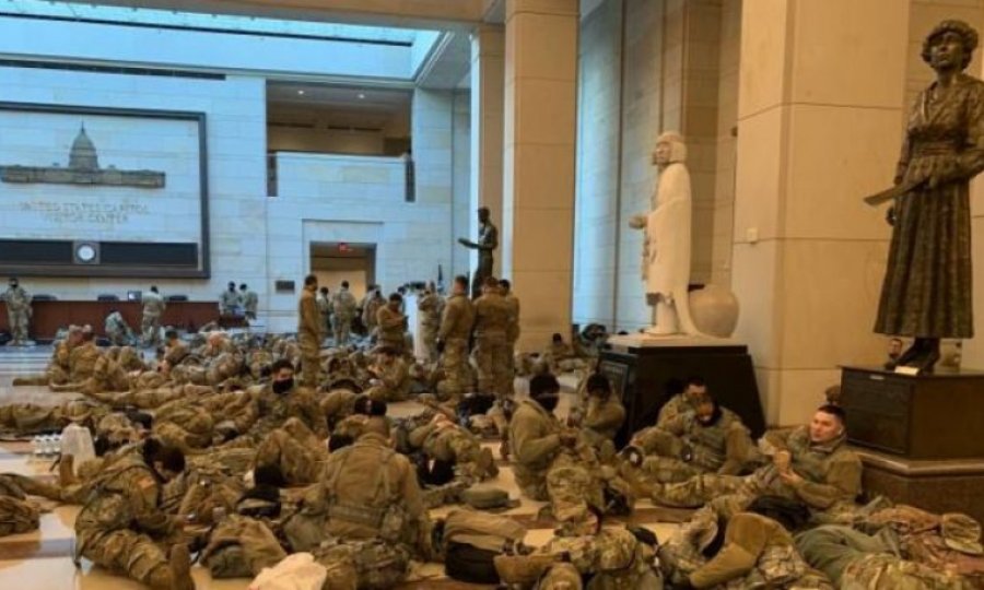FBI, Washington'daki tüm Ulusal Muhafızları güvenlik taramasından geçiriyor: İçeriden saldırı ihtimali