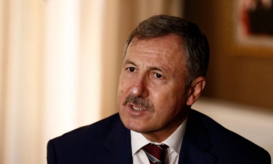 'Muhalif görünüp iktidara hizmet eden ciddi bir kesim var'
