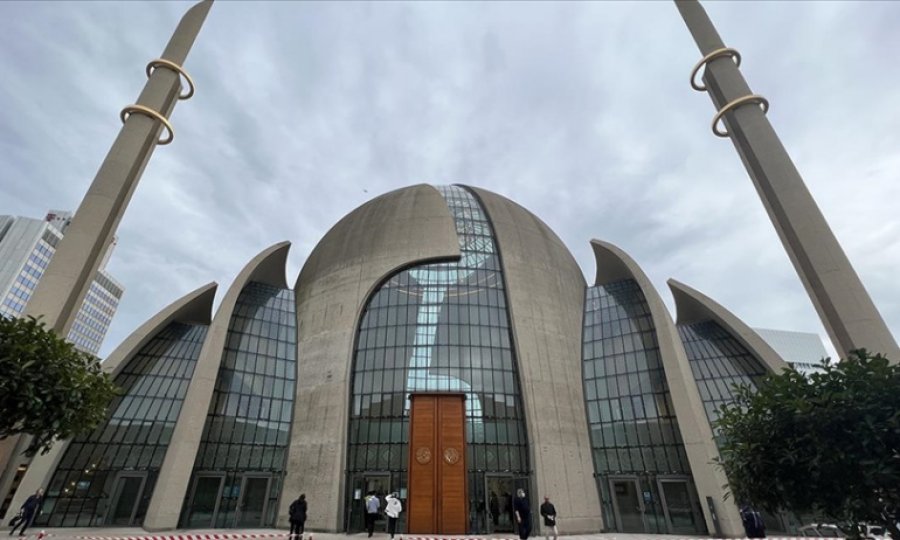 Almanya'daki camilerde 'Açık Kapı Günü' etkinliği düzenlendi