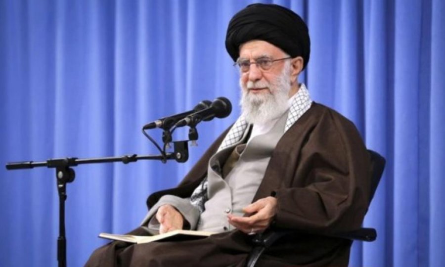 Ayetullah Seyyid Hamaney komşu ülkelere seslendi