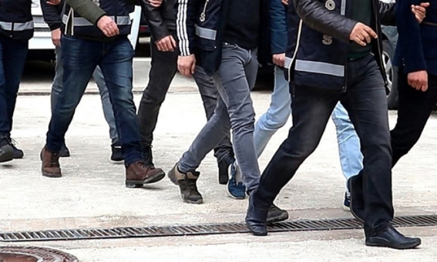 İstanbul merkezli 21 ilde 'FETÖ' operasyonu