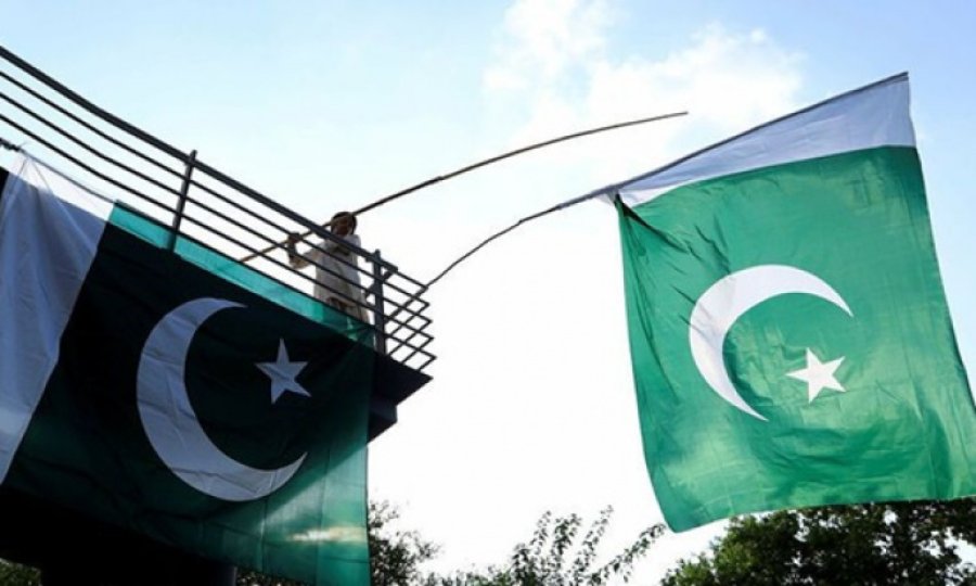 Pakistan'da terör saldırıları: 12 ölü