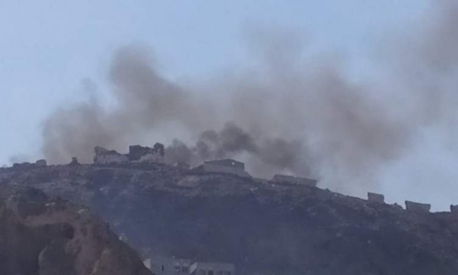 Suudi koalisyonu Aden’de 200 evi ateşe verdi