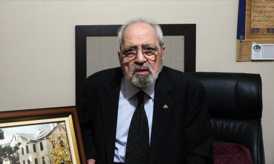 Şair, yazar ve fikir adamı Sezai Karakoç vefat etti