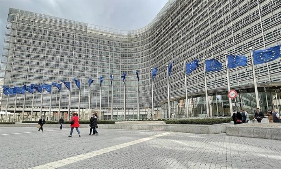 AB ülkeleri 2020'de savunmaya yaklaşık 200 milyar avro harcadı