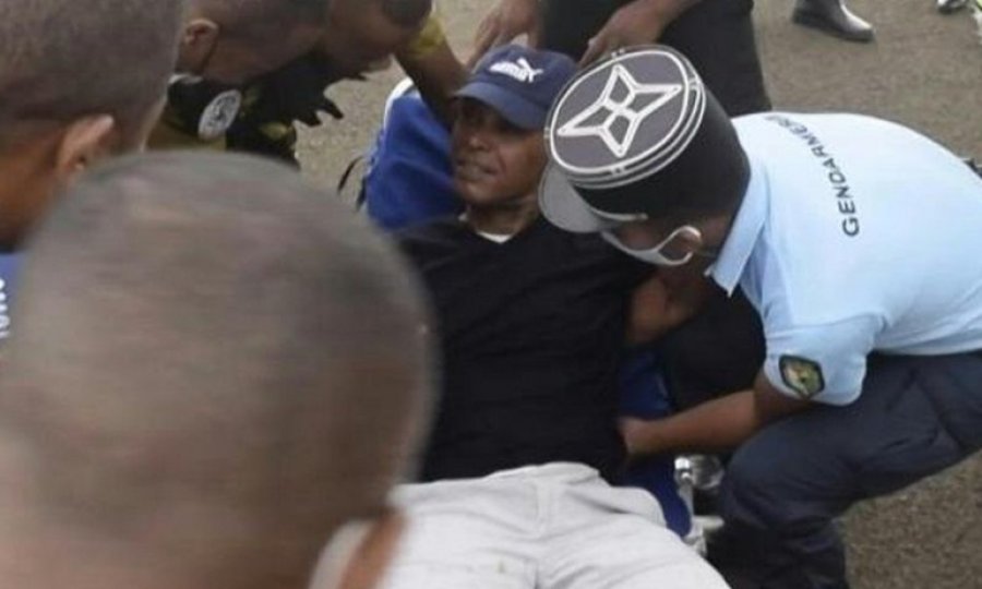 Helikopter denize düştü, 12 saat boyunca yüzerek kurtuldu