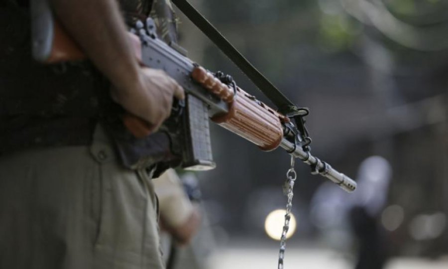 Nijerya’da silahlı kişiler ‘yüzlerce’ öğrenciyi kaçırdı