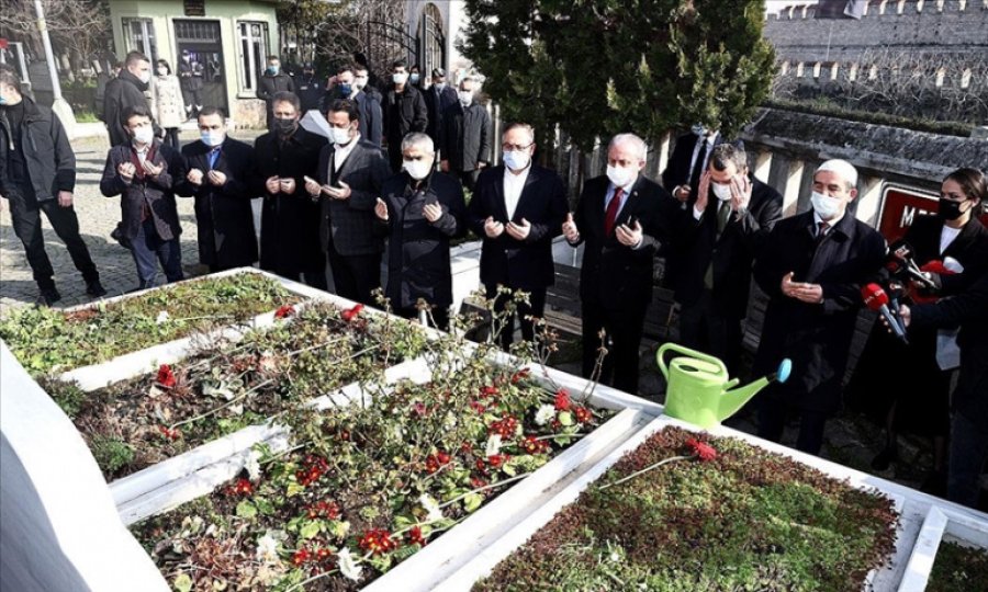 'Erbakan'ın mücadelesini sivil zeminde sürdürme kararlılığı bugüne de ışık tutan bir mirastır'
