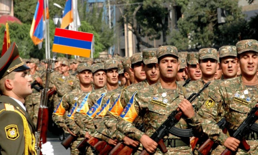 Ermenistan'da darbe mi oluyor? Ordu hükümetin istifasını istedi (GELİŞMELER)
