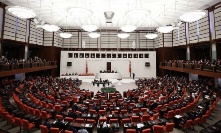 Altı soruda dokunulmazlık fezlekeleri: Bundan sonra ne olacak?