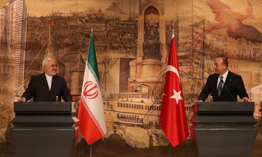 Çavuşoğlu ve Zarif'ten bölge barışının sağlanmasında Türkiye-İran örneği