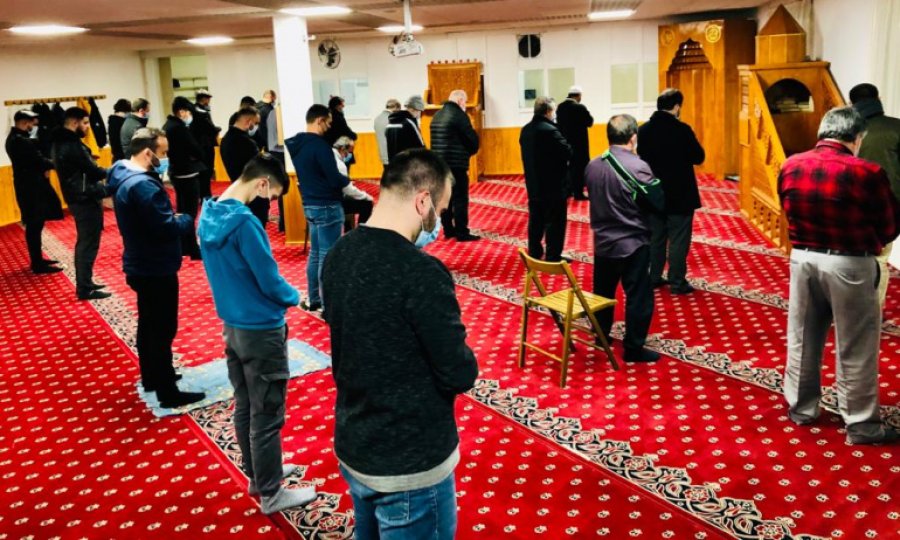 Beraat Kandili Basel'de dualarla ihya edildi
