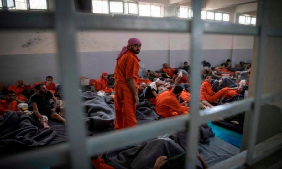IŞİD'liler ABD kontrolündeki hapishaneden kaçtı