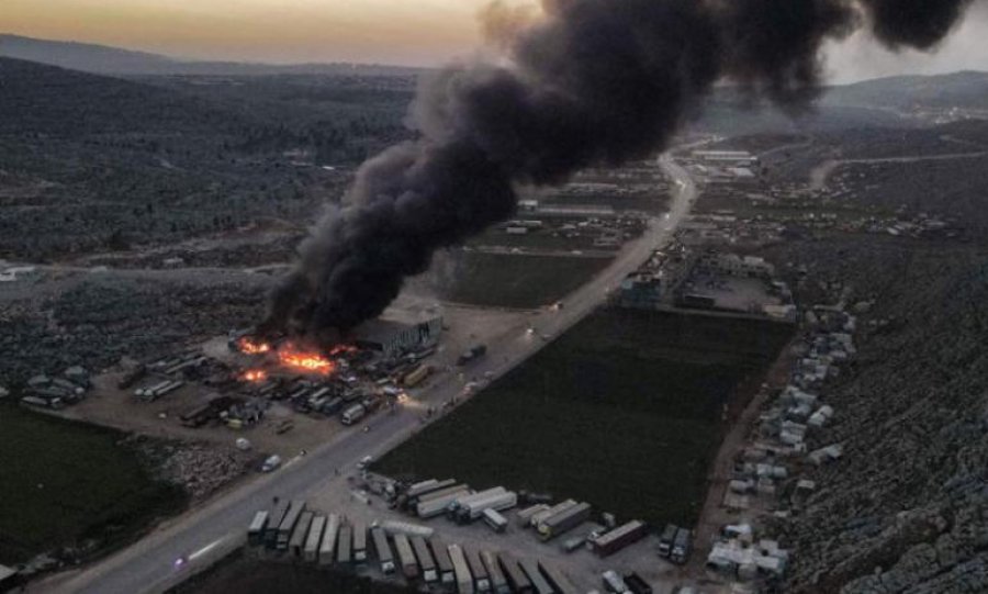 Suriye’nin petrolünü satmak için pazar oluşturan En’Nusra Cephesi’ne roketli saldırı