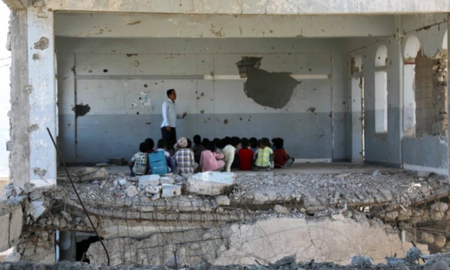 Suudi koalisyonu Yemen'de 2 bin 500 eğitim merkezini yok etti