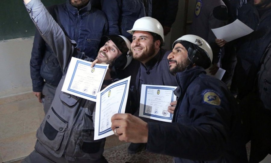 ''Beyaz Baretliler'' Suriyeli teröristler arasından asker topluyor 