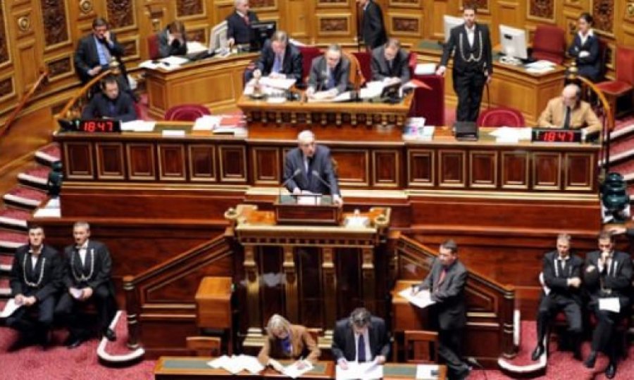Fransa hükümeti, İslamofobi ile Mücadele Kolektifini kapatma gerekçesini açıklayamadı