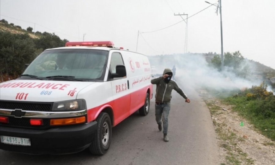 İsrail, Filistinli bir çocuğu plastik mermiyle gözünden yaraladı