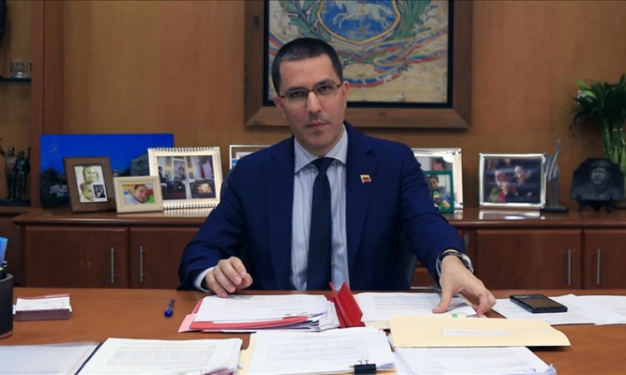 Venezuela, sınırındaki Kolombiyalı silahlı gruplara karşı BM’den yardım istedi