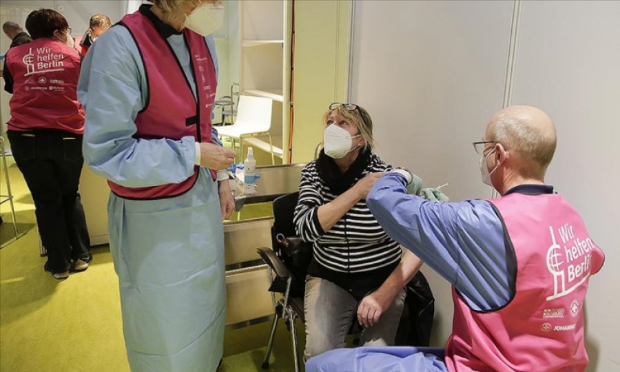 AB ülkelerinde yetişkin nüfusun yüzde 46'sı aşılandı