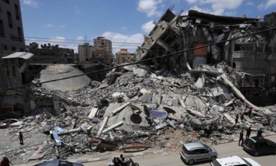 İsrail bombardımanları Gazze'de binlerce kitabı yok etti