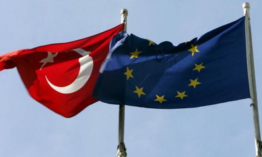 AB'den Türkiye'ye reform yardımı