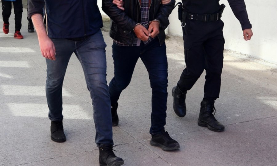 DEAŞ'a maddi kaynak sağlayan 61 şüpheli hakkında gözaltı kararı