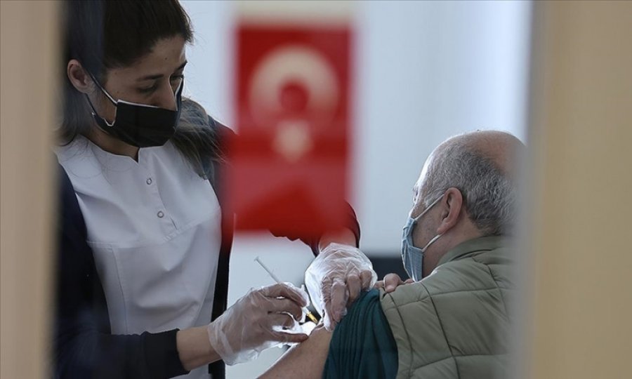 Türkiye'de üçüncü doz aşılama başlıyor