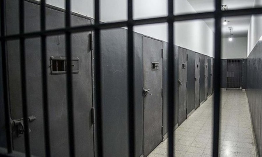 İsrail hapishanelerindeki Filistinliler açlık grevi başlattı