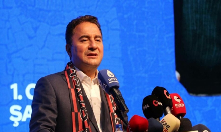 Babacan: Türkiye, Suriye'de sorunların bir parçası
