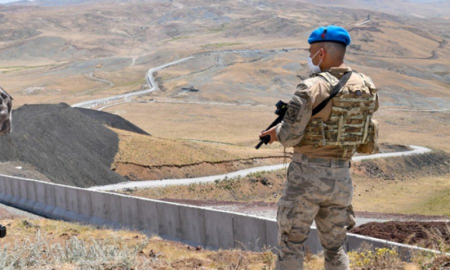 295 kilometrelik İran sınırına duvar örülecek