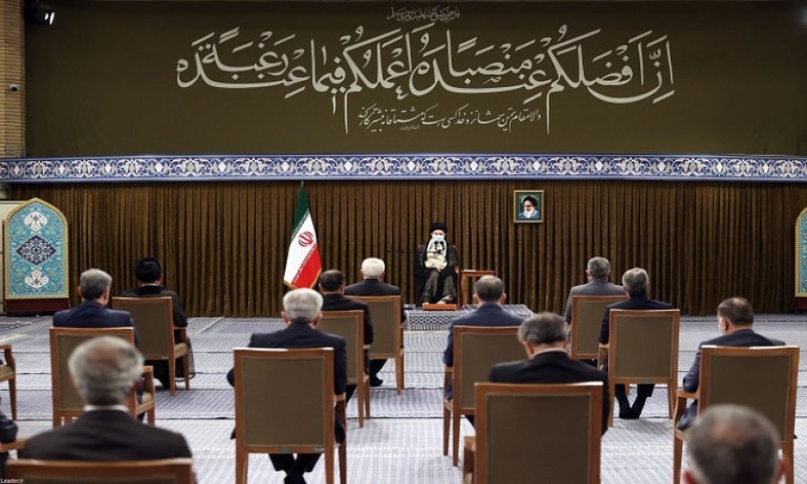 Cumhurbaşkanı ve kabine üyeleri Ayetullah Hamanei ile görüştü