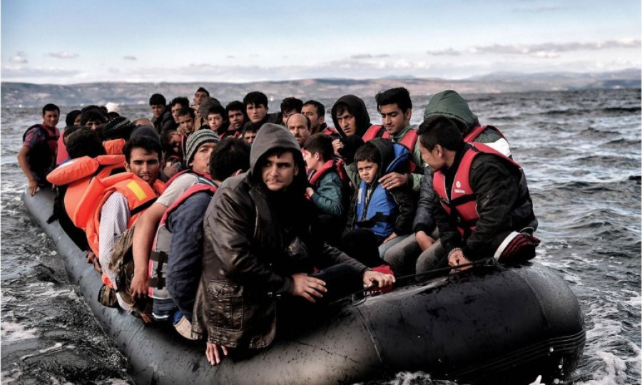 İngilizler duyurdu! Türkiye Avrupa yolundaki 200 Afgan'ı yakaladı