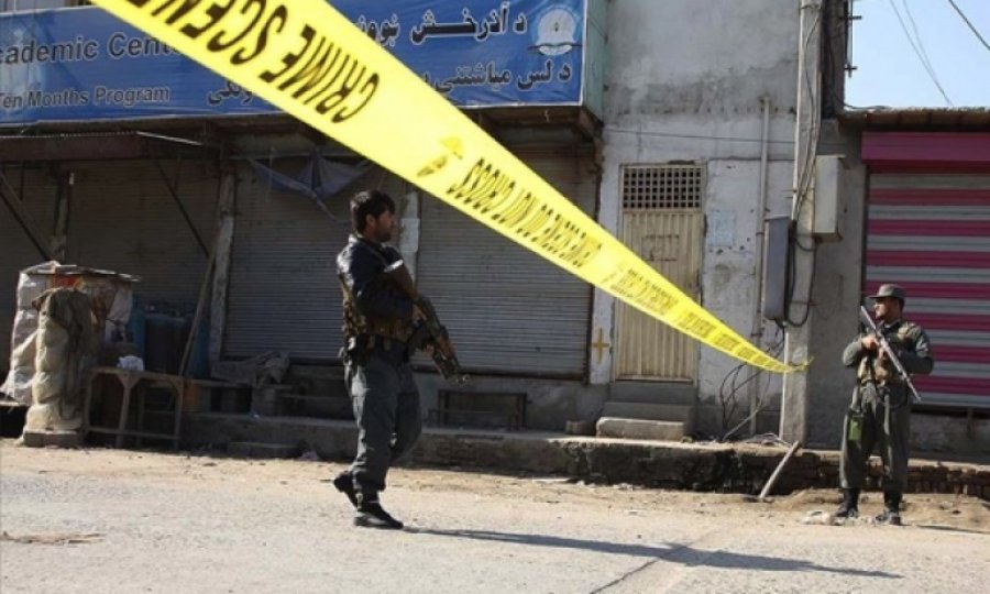 Afganistan'da iki savcı suikasta uğradı