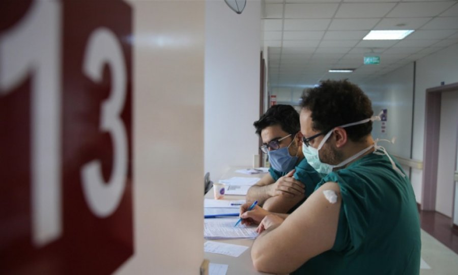 Türkiye'de son 24 saatte 23 bin 731 yeni vaka