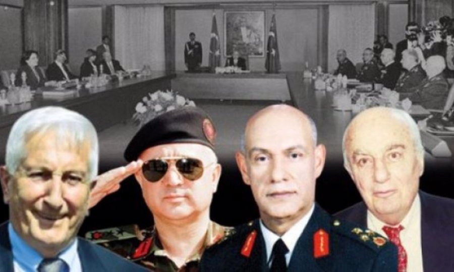 28 Şubat'çıların rütbeleri söküldü