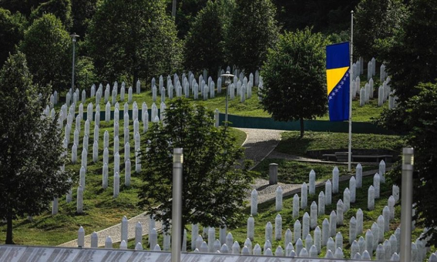 Srebrenitsa’da savaş suçu işleyen eski Sırp komutan gözaltına alındı