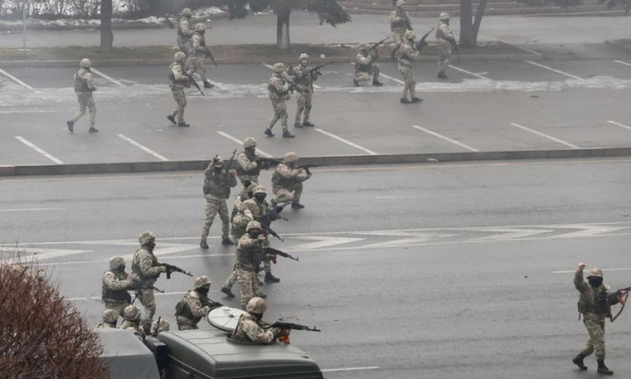 Kazakistan'dan açıklama: KGAÖ Barış Gücü tamamıyla çekildi