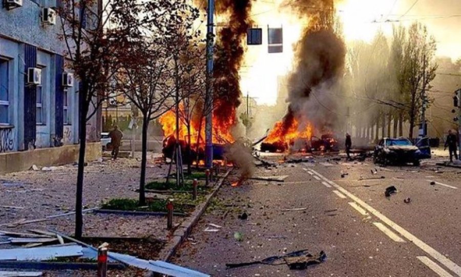 Kerç Köprüsü saldırısı sonrası: Kiev'de peş peşe patlamalar meydana geldi