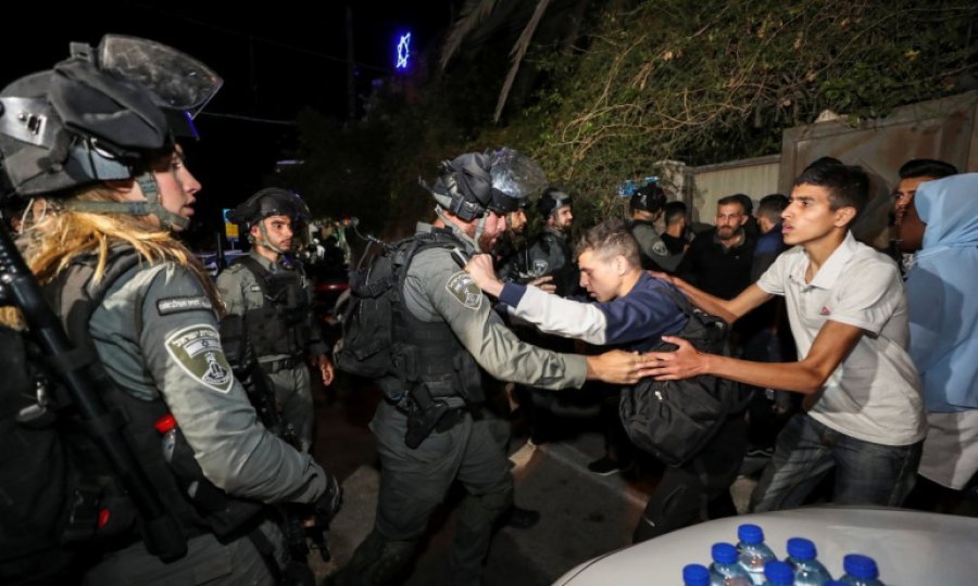 Siyonist İsrail terörü sürüyor: Onlarca Filistinliyi yaraladı