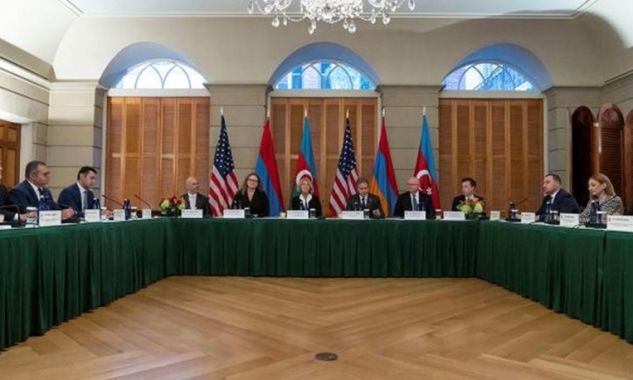 Azerbaycan ve Ermenistan, Washington’da masaya oturdu