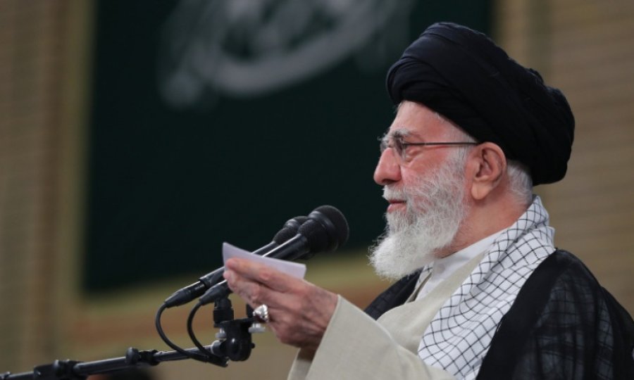 Devrim Lideri: İran İslam Cumhuriyetinin gelişmesi Batı için kabul edilemezdir