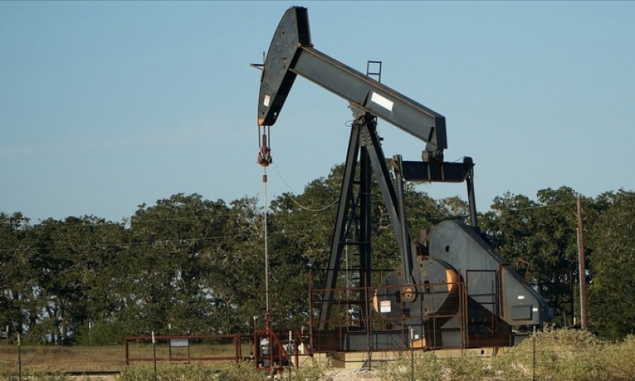 Rusya'nın yüksek petrol gelirlerinin, AB ambargosu ve tavan fiyata rağmen sürmesi bekleniyor