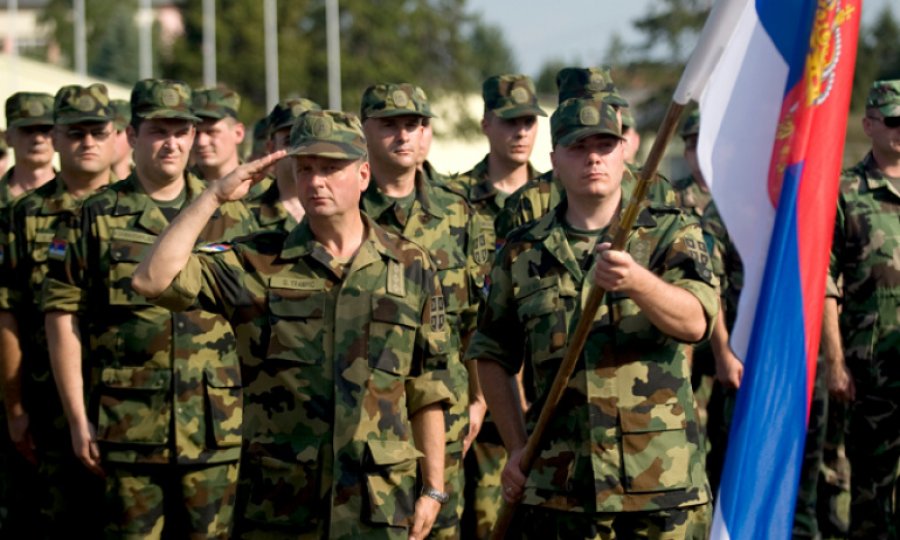 Sırbistan Kosova'ya asker göndermek için ilk adımı attı