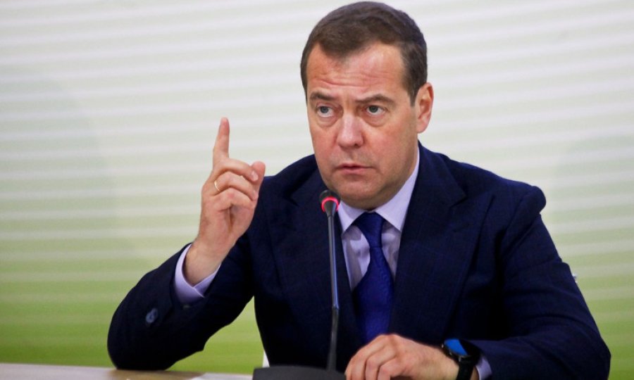 Medvedev Batı'ya meydan okudu: Diplomatik ilişkinize ihtiyacımız yok