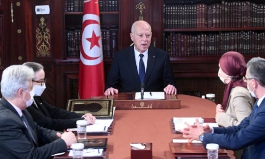 Tunus Cumhurbaşkanı Said, "bu bir darbe girişimidir" dedi